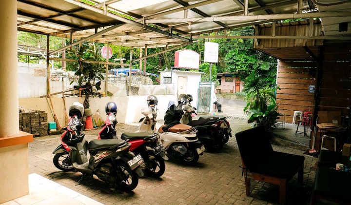 Rumah Usaha Di Taman Cibeunying Bengawan Cihapit Tengah Kota Bandung