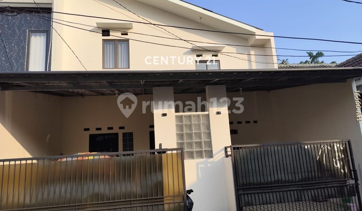 Dijual Rumah 2 Lantai Lokasi Dekat Stasiun Kereta Sudimara