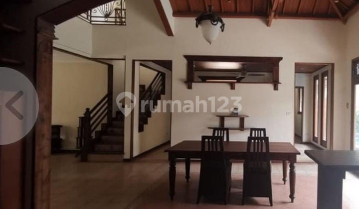 Rumah Dijual di River Park, Bintaro Sektor Vi, Tangerang Selatan 5