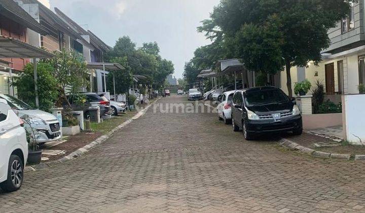 Rumah dalam cluster siap huni di Bintaro 2