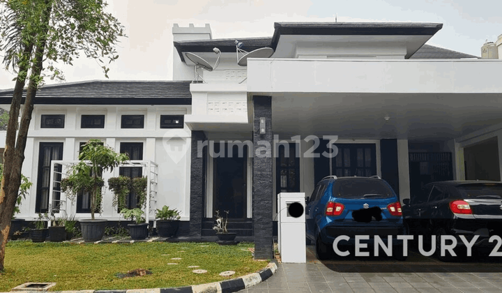 Dijual Rumah Asri Posisi Hook Depan Taman Di Cluster Menteng