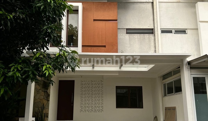 Rumah Discovery Bintaro Jaya Sudah Renovasi Harga Murah Siap Huni