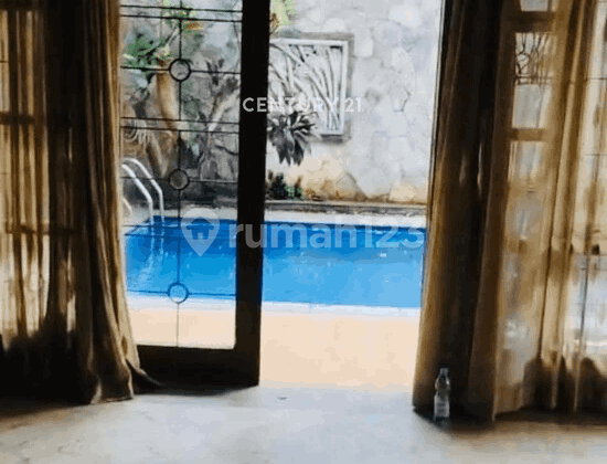 Quick Sale House Limited in Graha Taman Complex 2