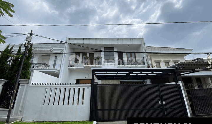 For Sale, Ready-to-Occupy House in Pondok Indah Area, South Jakarta For Sale, Ready-to-Occupy House in Pondok Indah Area, South Jakarta