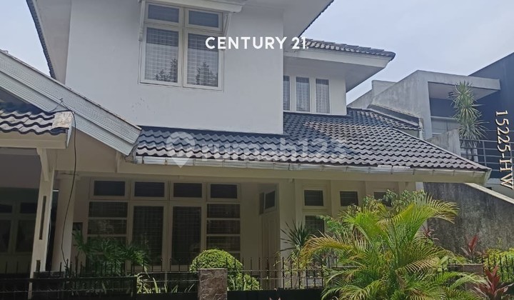 Dijual Cepat  Rumah Terawat Sektor 9 Dekat Masjid MRBJ