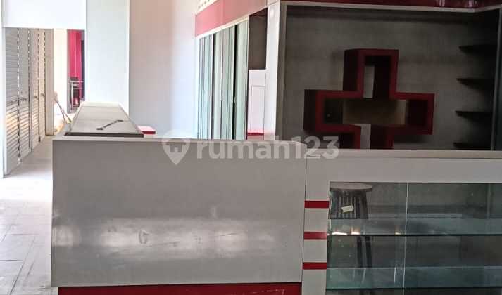 Ruko Staregis di Jalan Solo  2