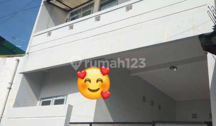 Dijual Rumah 2 Lantai di Tubagus Ismail Bandung