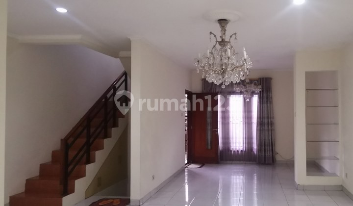 Rumah Bagus di Komp Belleza Antapani Rumah Bagus di Komp Belleza Antapani