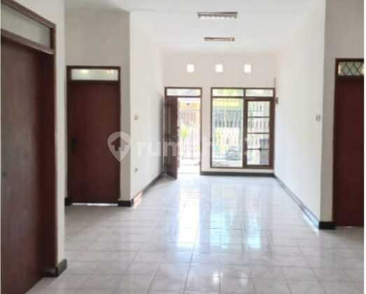 Rumah Terawat Dan Nyaman di Taman Kopo Indah 3 Rumah Terawat Dan Nyaman di Taman Kopo Indah 3