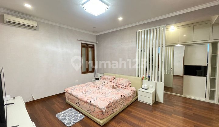 Rumah Terawat Bagus di Singgasana Pradana  2