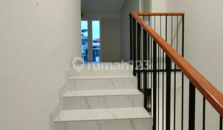 Rumah Baru Hook 2 Lantai Full Furnish di Komplek Taman Anggrek Bandung 13