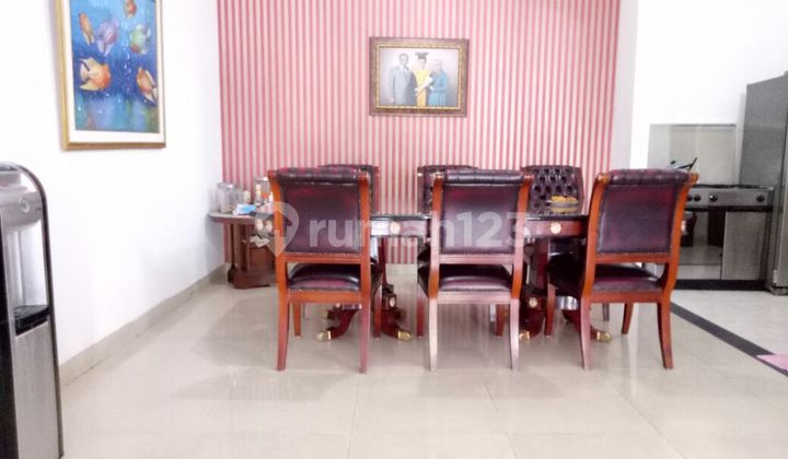 Rumah Mewah Terawat Nyaman dan Asri di Dago Posisi Hook 2