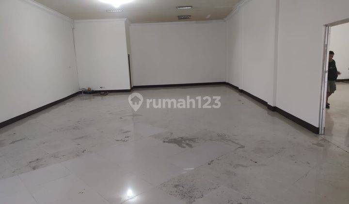 Ruang Usaha Terawat Mainroad di Ciateul Bandung 3