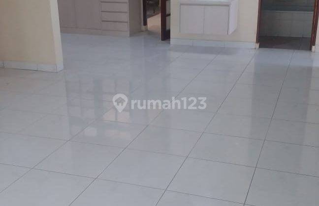 Rumah Siap Huni Semi Furnish Terawat Dan Asri di Budisari 2