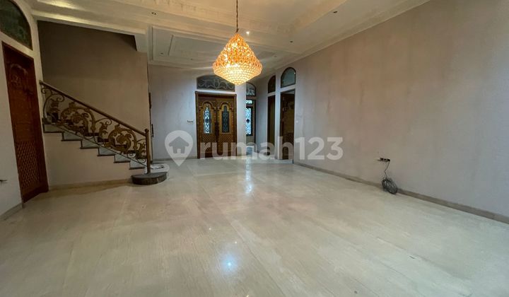 Dijual Cepat Nego Sampai Deal Rumah Classic Mainroad di Batununggal Indah