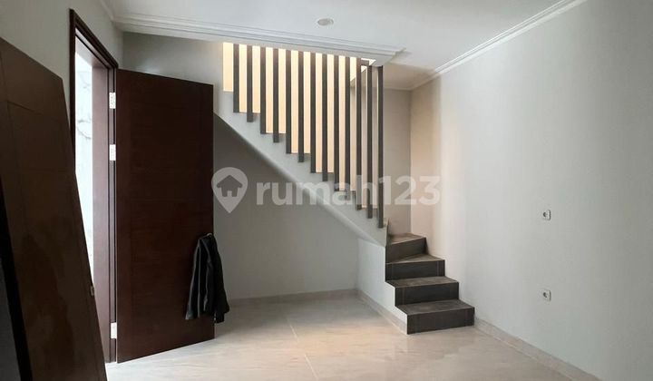 Rumah Siap Huni Terawat Nyaman dan Aman di Batununggal Bandung Rumah Siap Huni Terawat Nyaman dan Aman di Batununggal Bandung