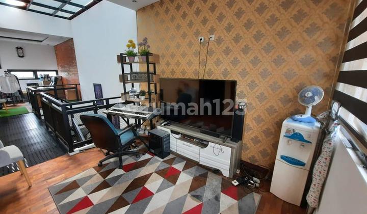 Rumah Strategis Nyaman dan Asri di Kawasan Antapani Bandung Rumah Strategis Nyaman dan Asri di Kawasan Antapani Bandung