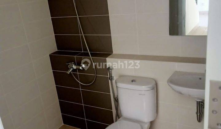 Rumah 2 Lantai Bagus Nyaman Dan Asri di Summarecon Bandung