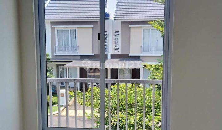 Rumah 2 Lantai Bagus Nyaman Dan Asri di Summarecon Bandung