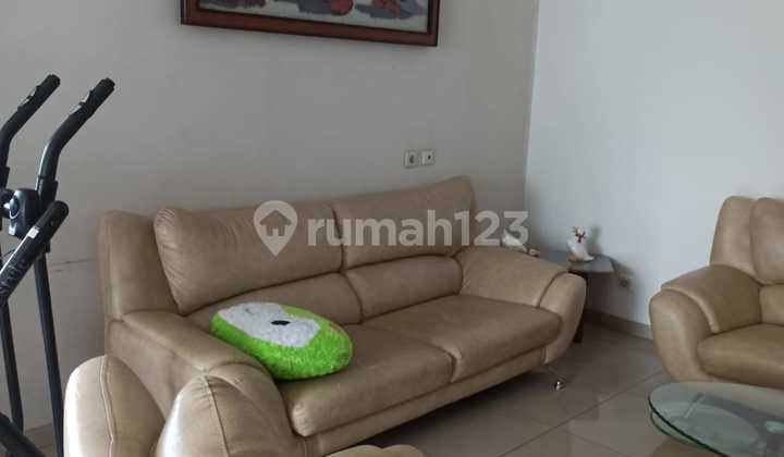 Rumah Bagus Terawat dan Nyaman di Jl Supratman Cisadea 1