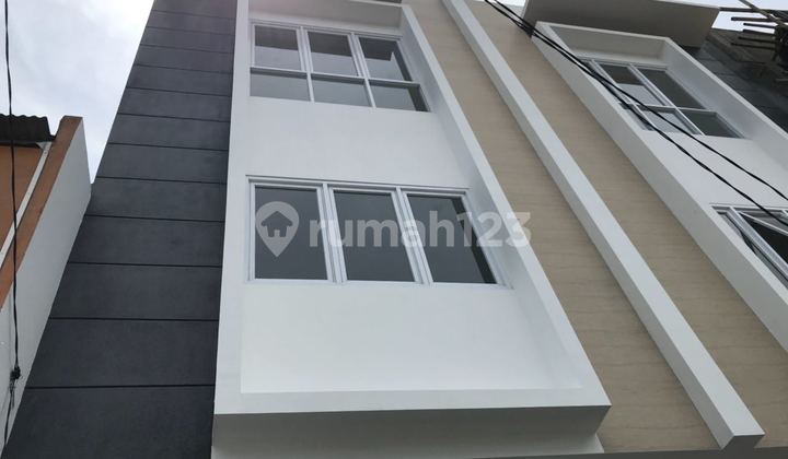 Cepat Ruko Mewah 4 Lantai di Taman Kopo Indah Bandung