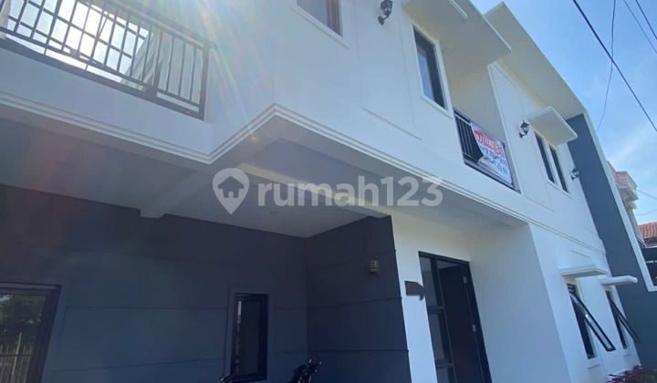 Rumah Baru 2 Lantai Lokasi Strategis di Area Turangga Bandung