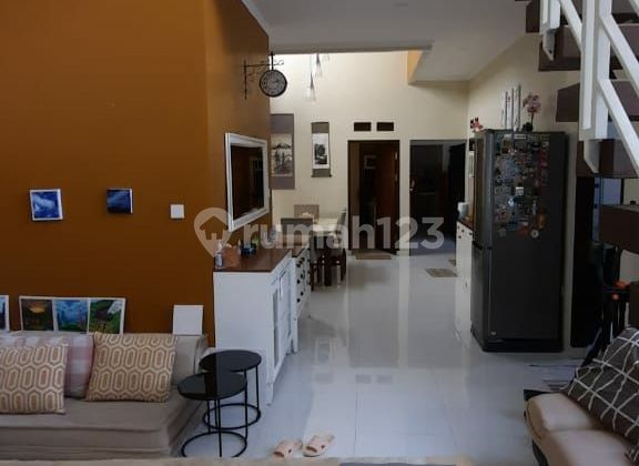 Rumah Siap Huni Terawat Lokasi Bagus di Sekelimus Bandung Rumah Siap Huni Terawat Lokasi Bagus di Sekelimus Bandung