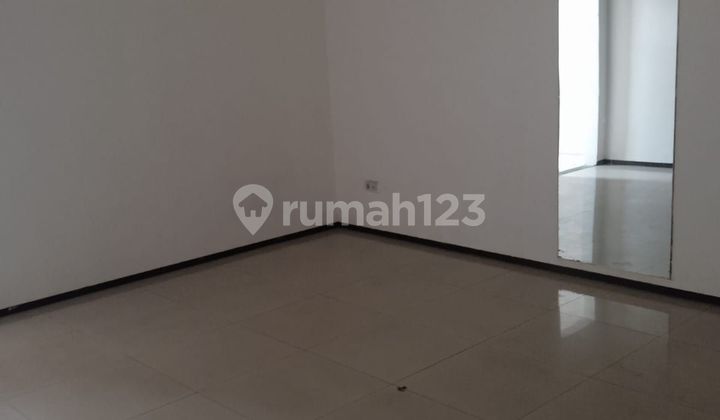 Rumah Terawat Nyaman dan Aman di Mekar Wangi 2