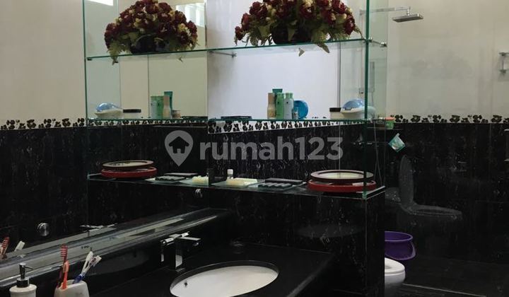 Rumah Siap Huni di Komplek Batu Indah Dekat Batununggal 2