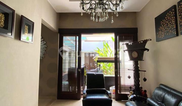 Dijual Rumah Mewah Siap Huni di Singgasana Pradana Bandung 1