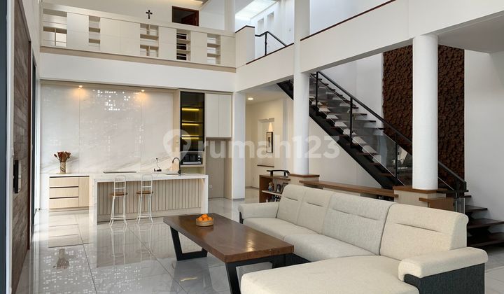 Rumah Modern Premium Furnish Nyaman di Sumber Sari Bandung