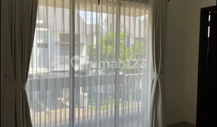 Rumah Nyaman 2 Lantai Lokasi di Bandung