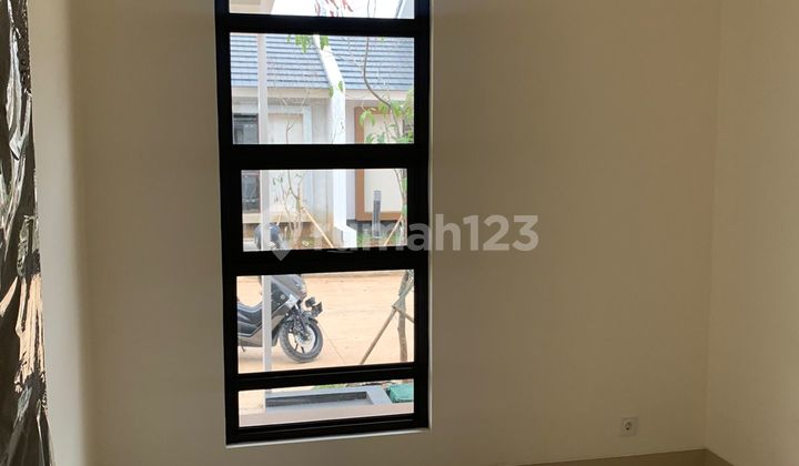 Dijual Rumah Baru Minimalis Design Modern dan Nyaman Lokasi Podomoro Padmagriya Bandung 2