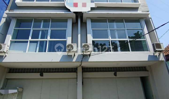 Disewa Ruko Berendeng Sudah Menyatu Lokasi Strategis di Mainroad Sayap Pelajar Pejuang 45 Dekat Buahbatu dan Turangga Bandung