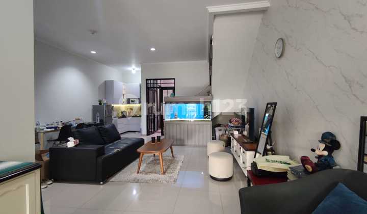 Rumah Minimalis Furnish Siap Huni Strategis di Mainroad Mekar Wangi 1