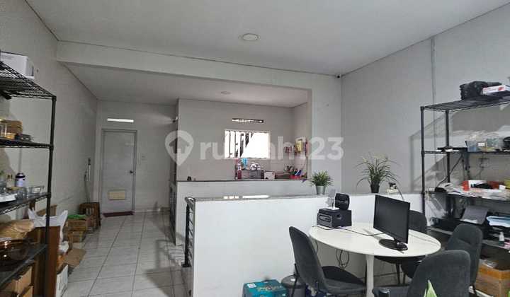 RUKO LUAS STRATEGIS LOKASI FAVORIT RAMAI SIAP PAKAI DI MEKAR WANGI BANDUNG RUKO LUAS STRATEGIS LOKASI FAVORIT RAMAI SIAP PAKAI DI MEKAR WANGI BANDUNG