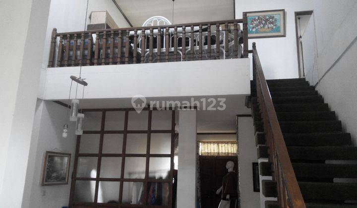 RUMAH BAGUS 2 LANTAI TENGAH KOTA STRATEGIS SIAP HUNI DI TURANGGA BANDUNG