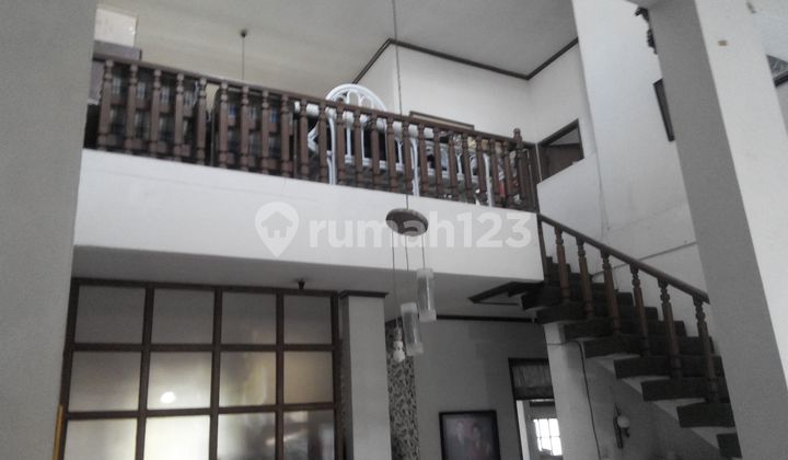 RUMAH LUAS NYAMAN 2 LANTAI TENGAH KOTA STRATEGIS SIAP HUN DI TURANGGA BANDUNG