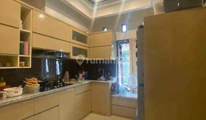 Rumah Keren 2,5 Lantai Semi Furnished Siap Huni Bandung 2