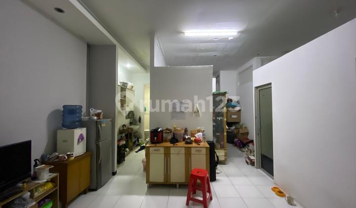 RUKO FAVORIT 2,5 LANTAI LOKASI RAMAI STRATEGIS SIAP PAKAI DI SINGGASANA BANDUNG