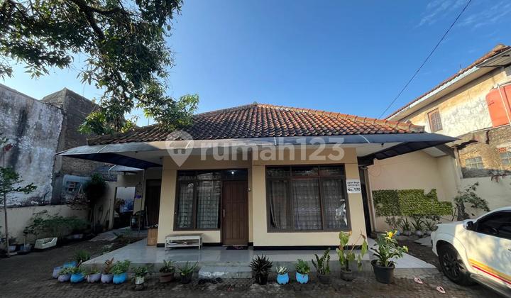 "Strategic Business Space for Rent on Mainroad Jatinangor, Jatos"