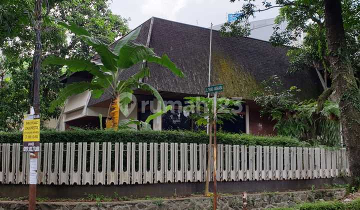 Y*Dijual Rumah Sayap Dago Bandung untuk Ruang Usaha, Strategis Y*Dijual Rumah Sayap Dago Bandung untuk Ruang Usaha, Strategis