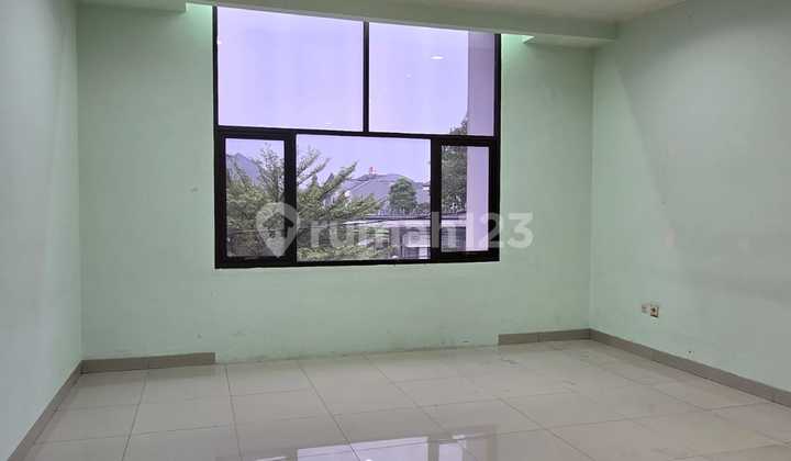 RUKO 2 LANTAI LOKASI RAMAI STRATEGIS SIAP PAKAI DI MEKAR WANGI BANDUNG 2