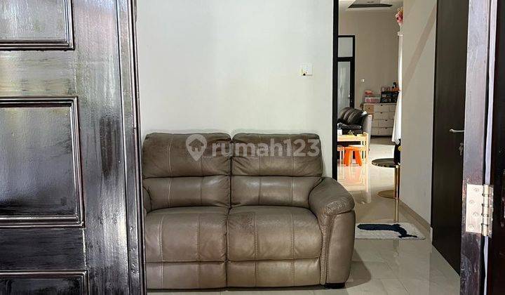 Rumah Cantik 2 Lantai Minimalis Modern Semi Furnished Siap Huni di Singgasana Pradana Bandung 2