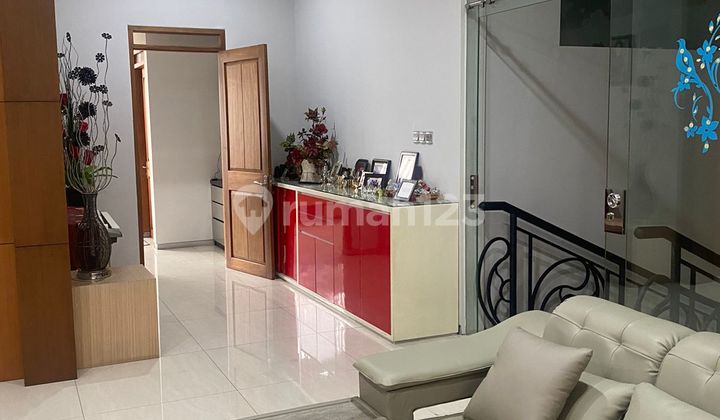 RUMAH BAGUS LUAS MINIMALIS MODERN 2 LANTAI SIAP HUNI DI SINGGASANA PRADANA BANDUNG 2