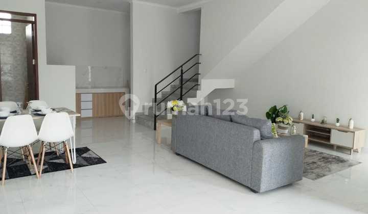 For Sale 2-Story House in Batununggal Near Mayapada Hospital, Buah Batu Toll Road 2