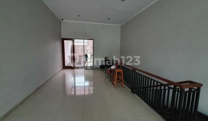 For Sale Shop House in Buah Batu Bandung at Matahari Square Near Samsat 2