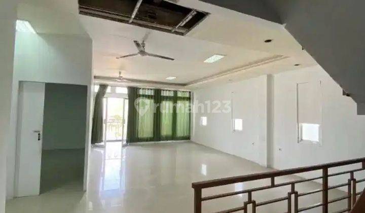 RUKO 3,5 LANTAI LOKASI RAMAI STRATEGIS SIAP PAKAI DI MAINROAD KOPO BANDUNG 2