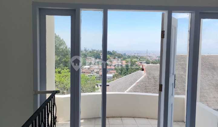 Dijual Dibawah NJOP Rumah di Cipaku Dekat Univ. Upi Setiabudi 2