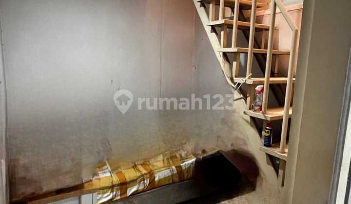 STRATEGIC 3.5-STORY SHOPHOUSE READY FOR ANY BUSINESS USE IN SINGGASANA BANDUNG 2